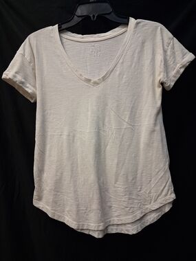 24/7 Comfort Apparel Women's Short Sleeve V-Neck Tee in Off-White